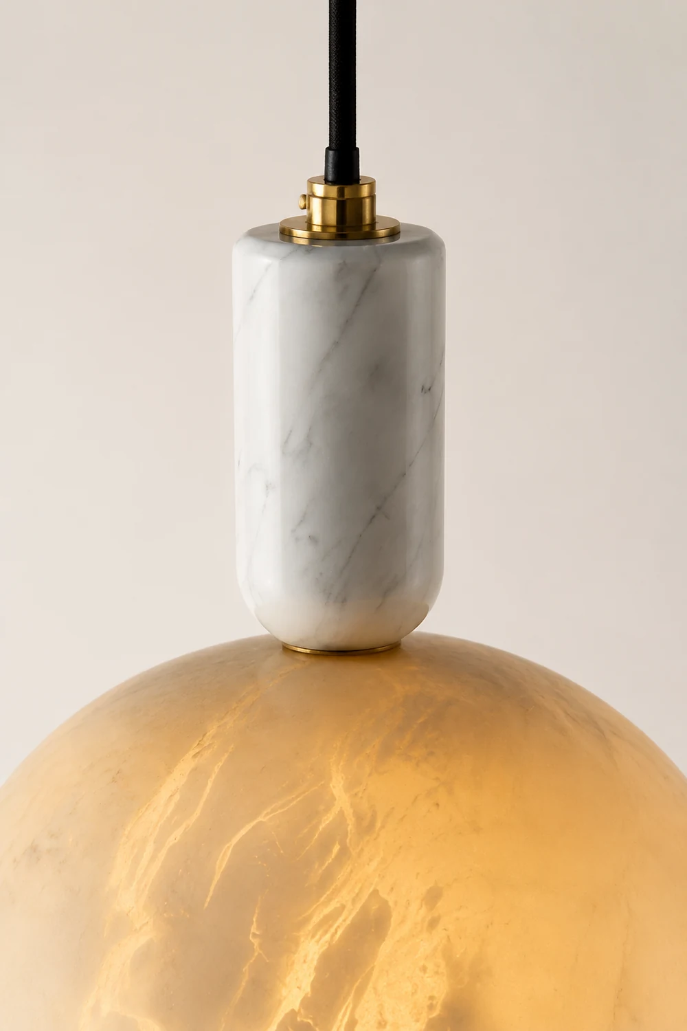 Blair Alabaster Pendant Light - Lumpaz