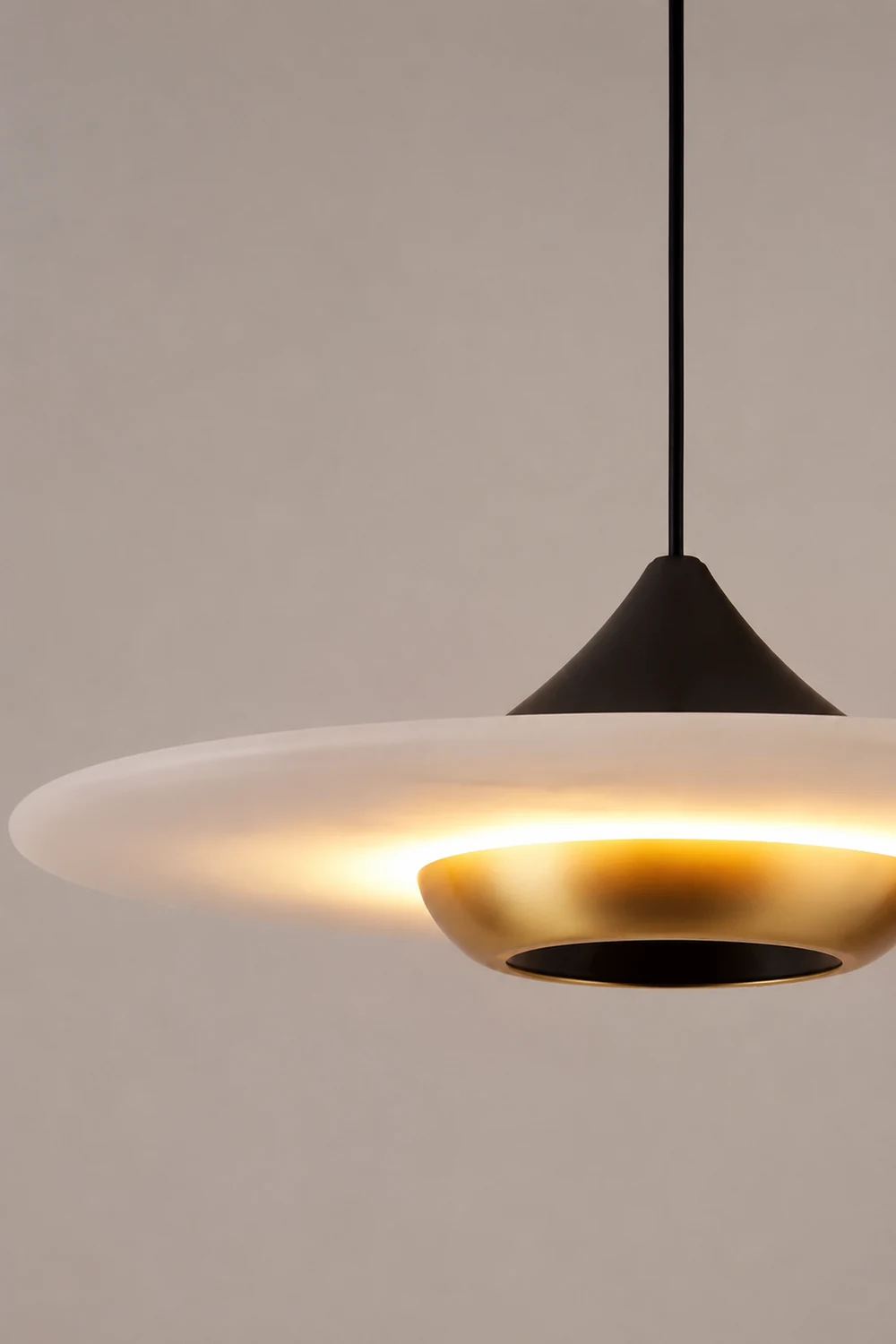 Flying Saucer Marble Pendant Lamp - Lumpaz