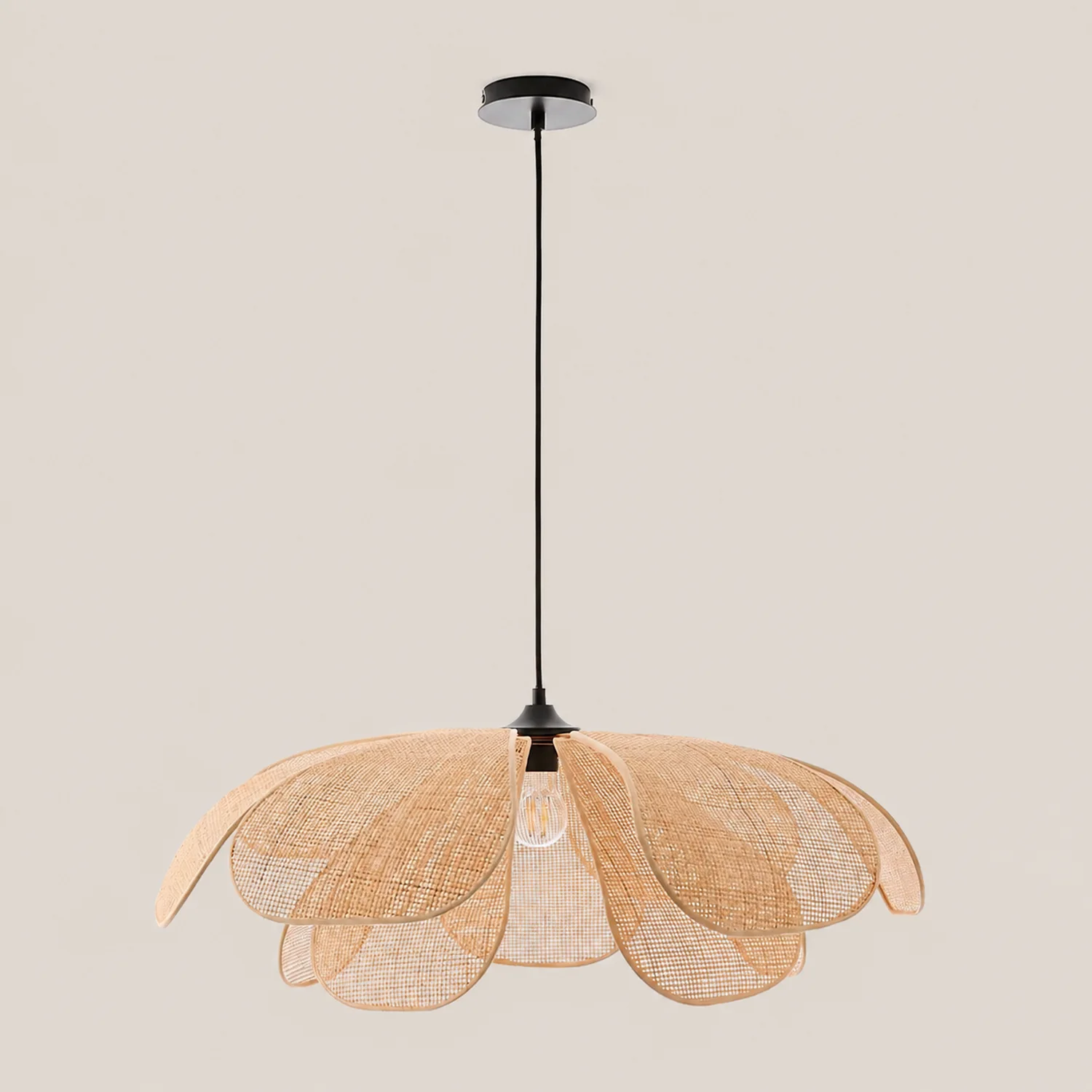 Rattan Petal Pendant Lamp - Lumpaz
