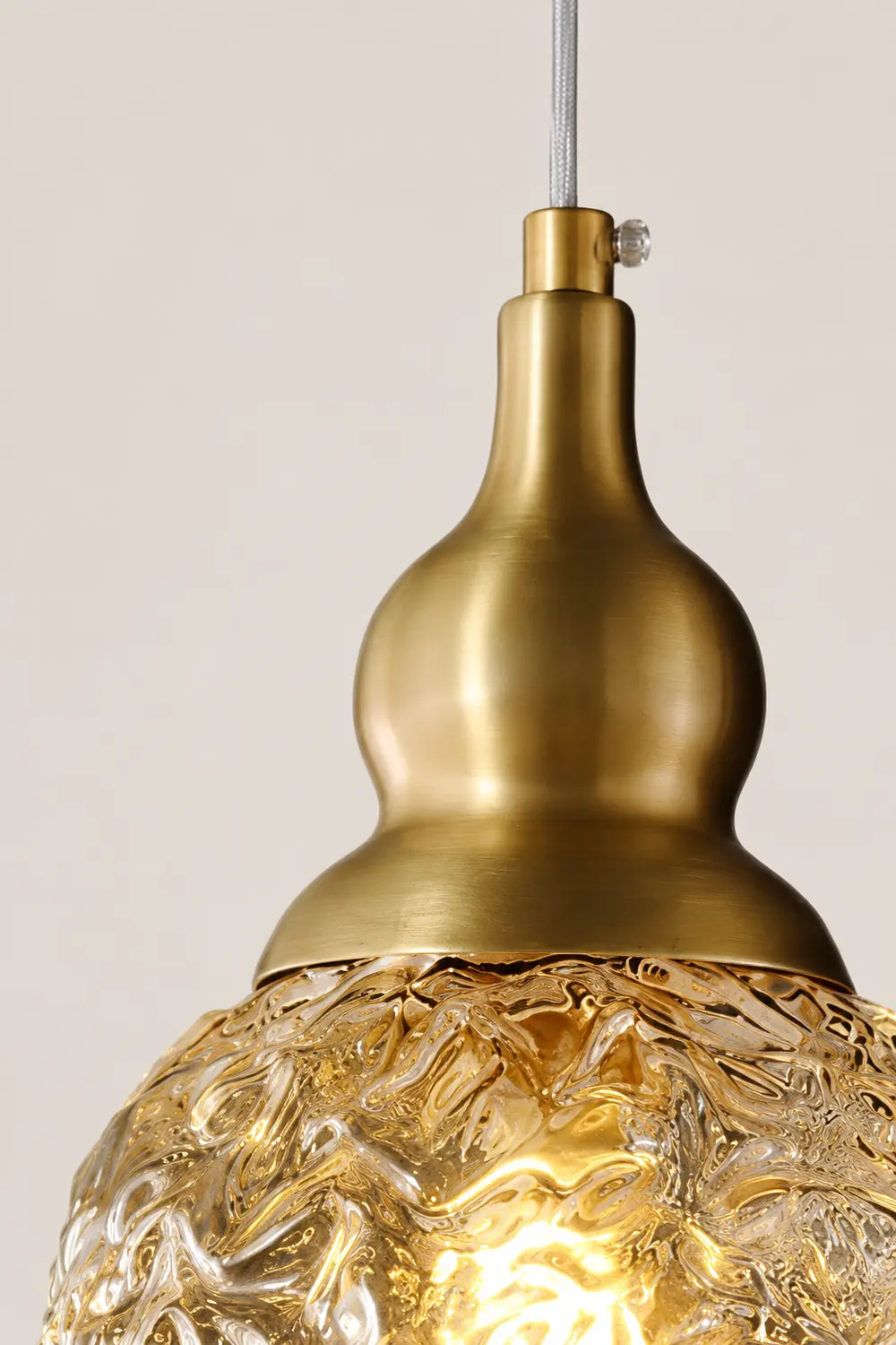Bella Brass Pendant Light - Lumpaz