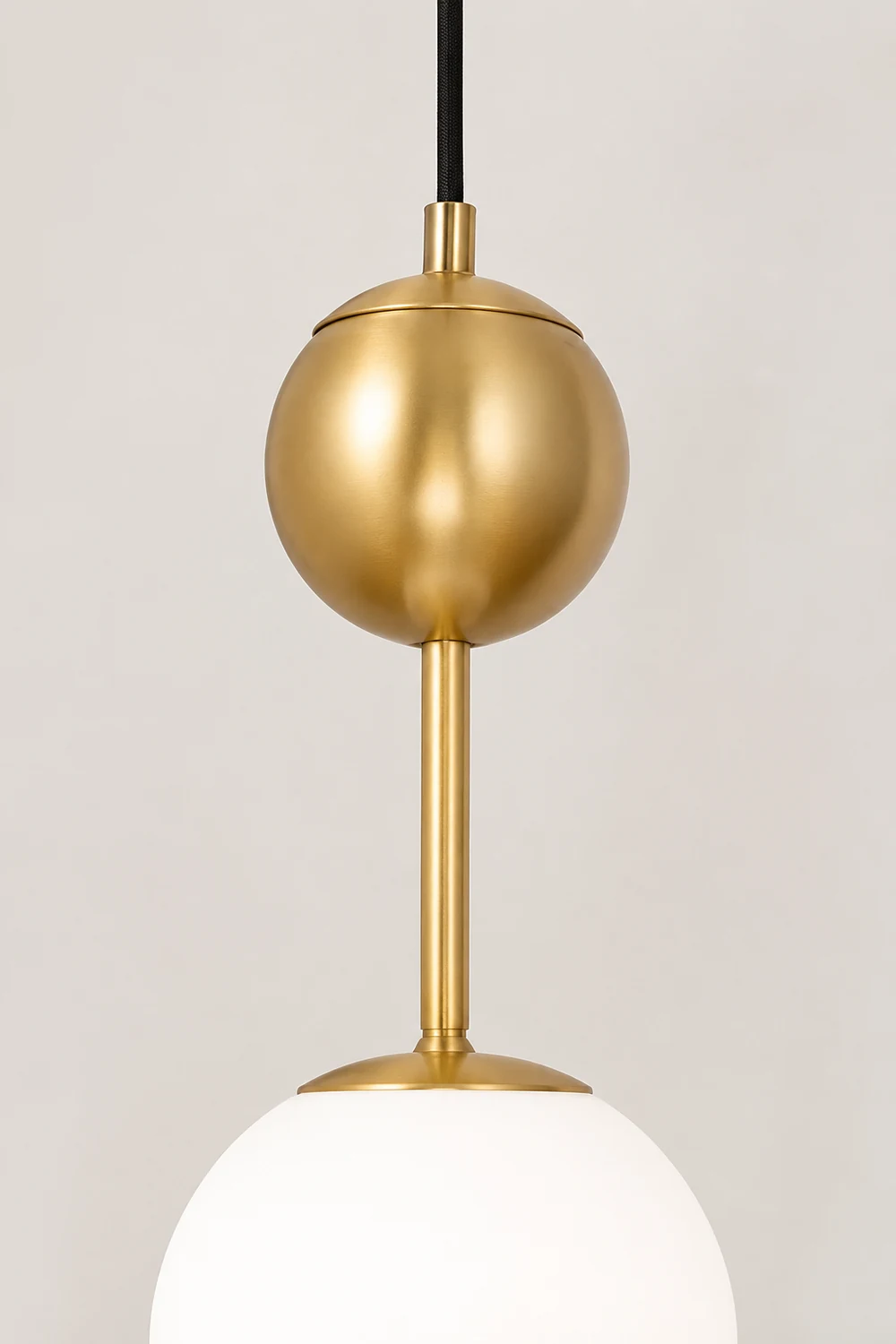 Born Pendant Light - Lumpaz