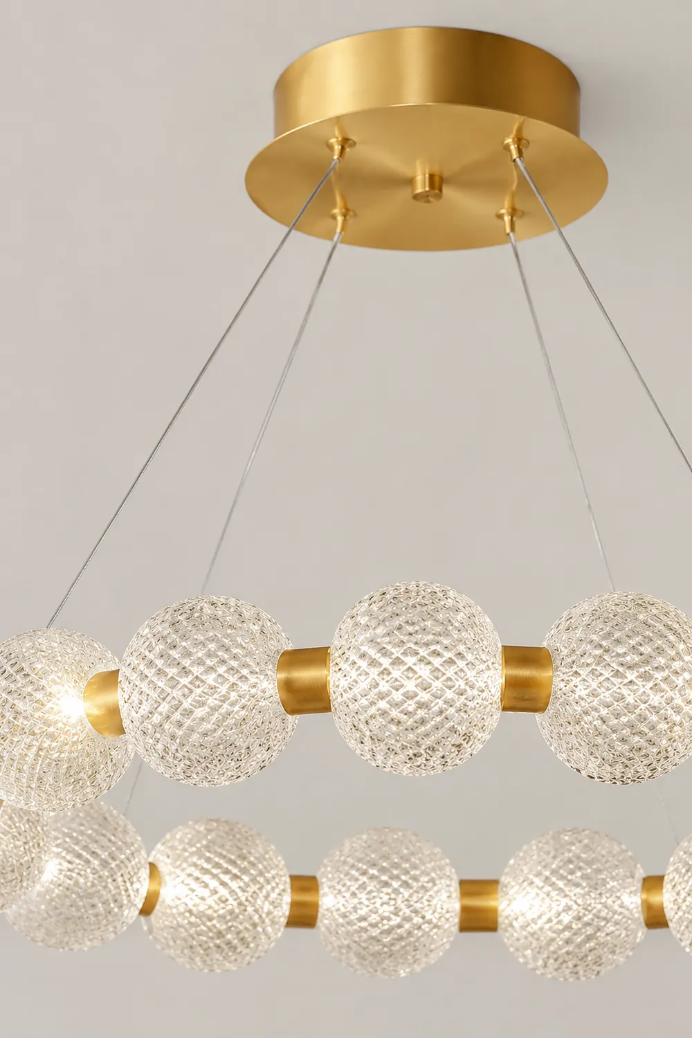 Pearl Chandelier - Lumpaz