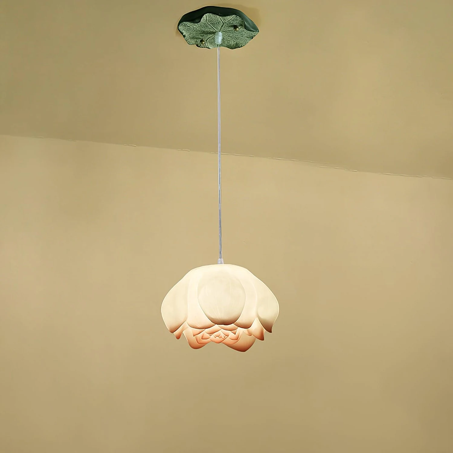 Lotus Chandelier - Lumpaz