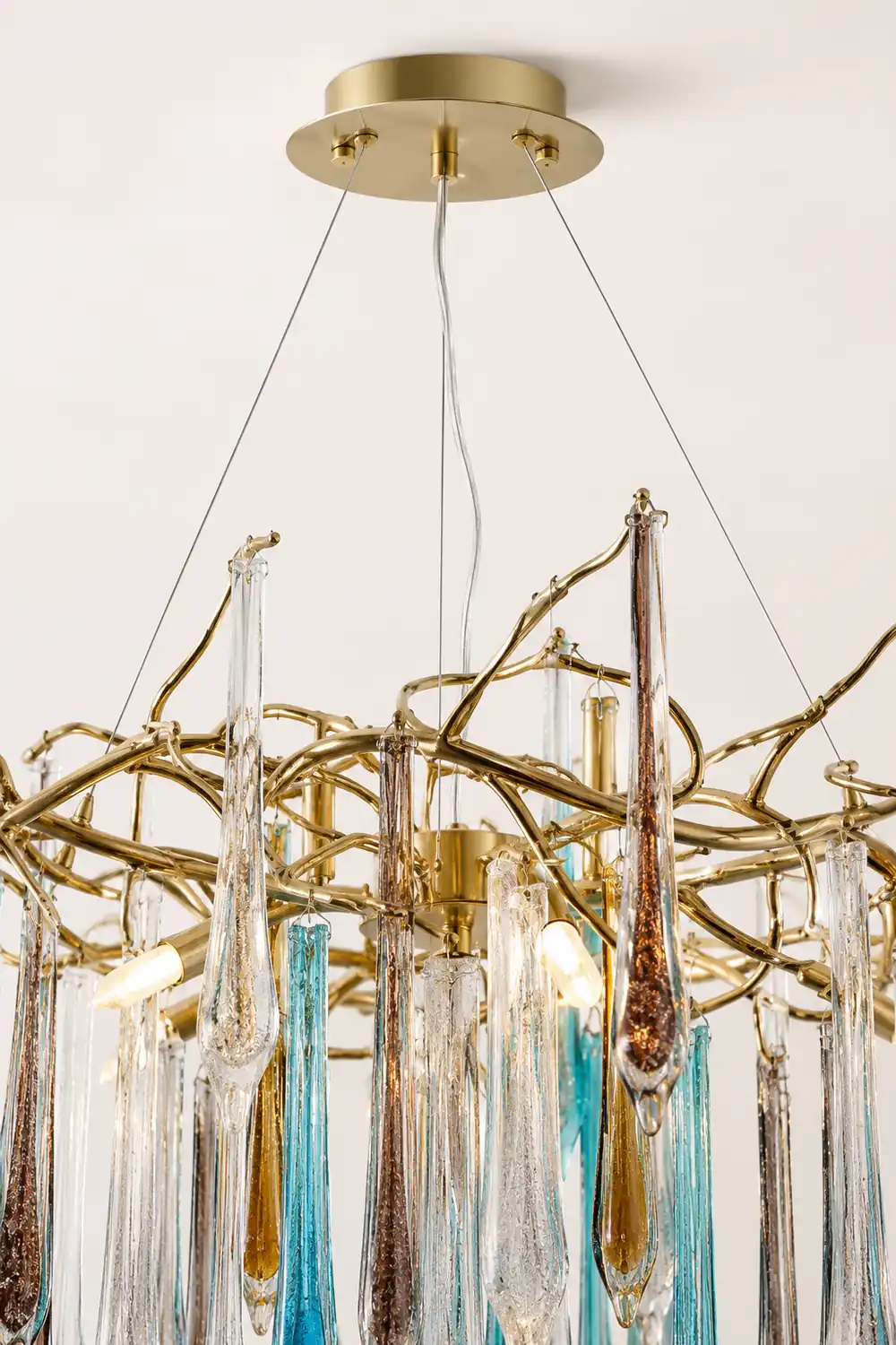 Gold Round Teardrop Chandelier - Lumpaz