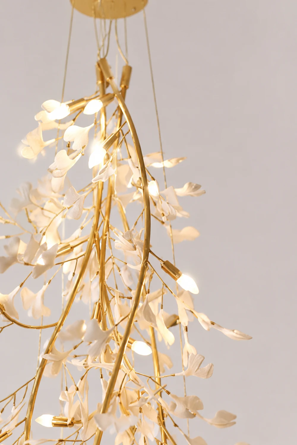 Gingko Long Branch Chandelier - Lumpaz