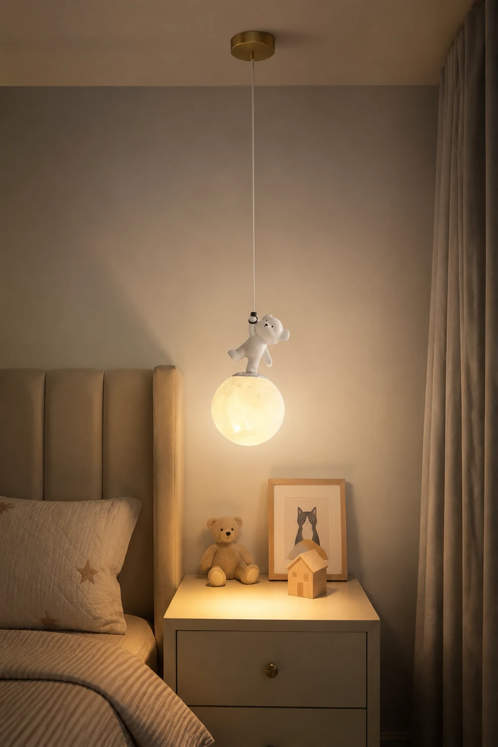 Animal And Moon Pendant Light - Lumpaz