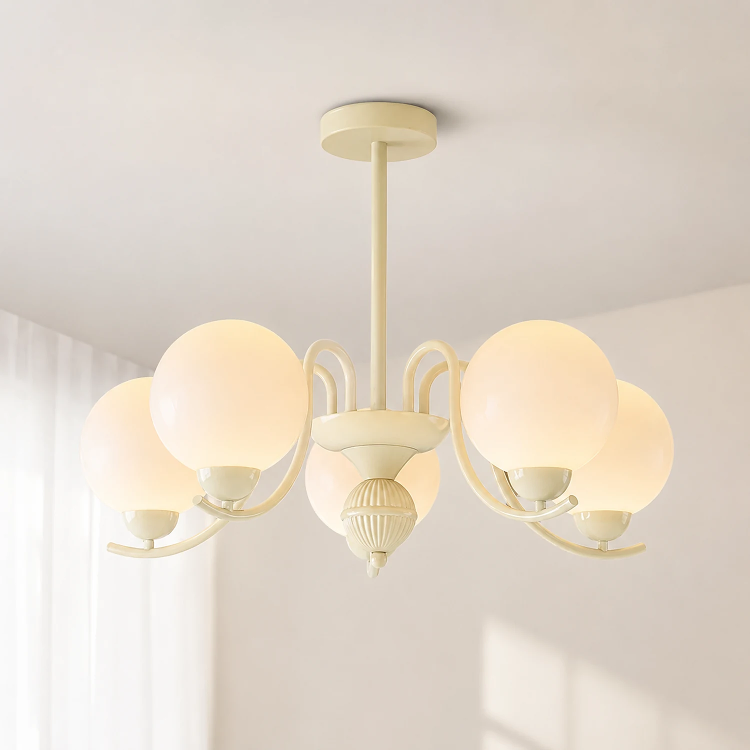 Vanilla Ball Chandelier - Lumpaz