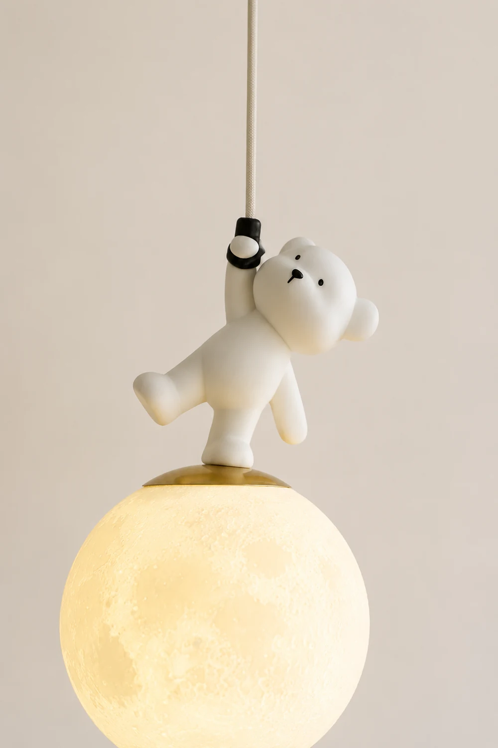 Animal And Moon Pendant Light - Lumpaz