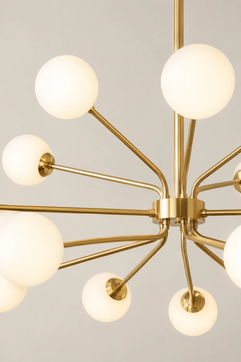 Solaire Arm Chandelier - Lumpaz