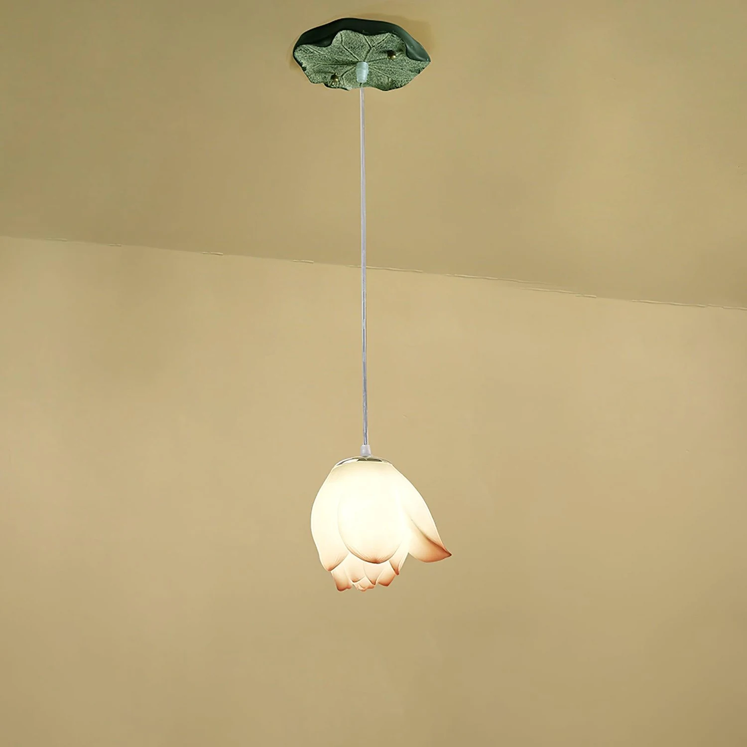 Lotus Chandelier - Lumpaz