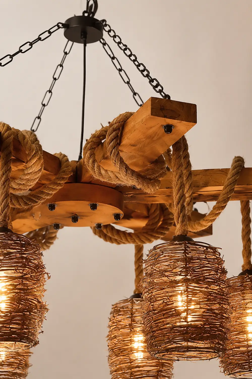 Vintage Farmhouse Chandelier - Lumpaz