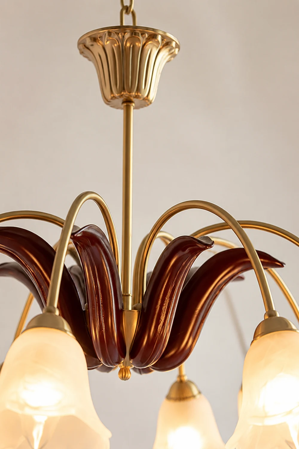 Brass Pastoral Flower Chandelier - Lumpaz