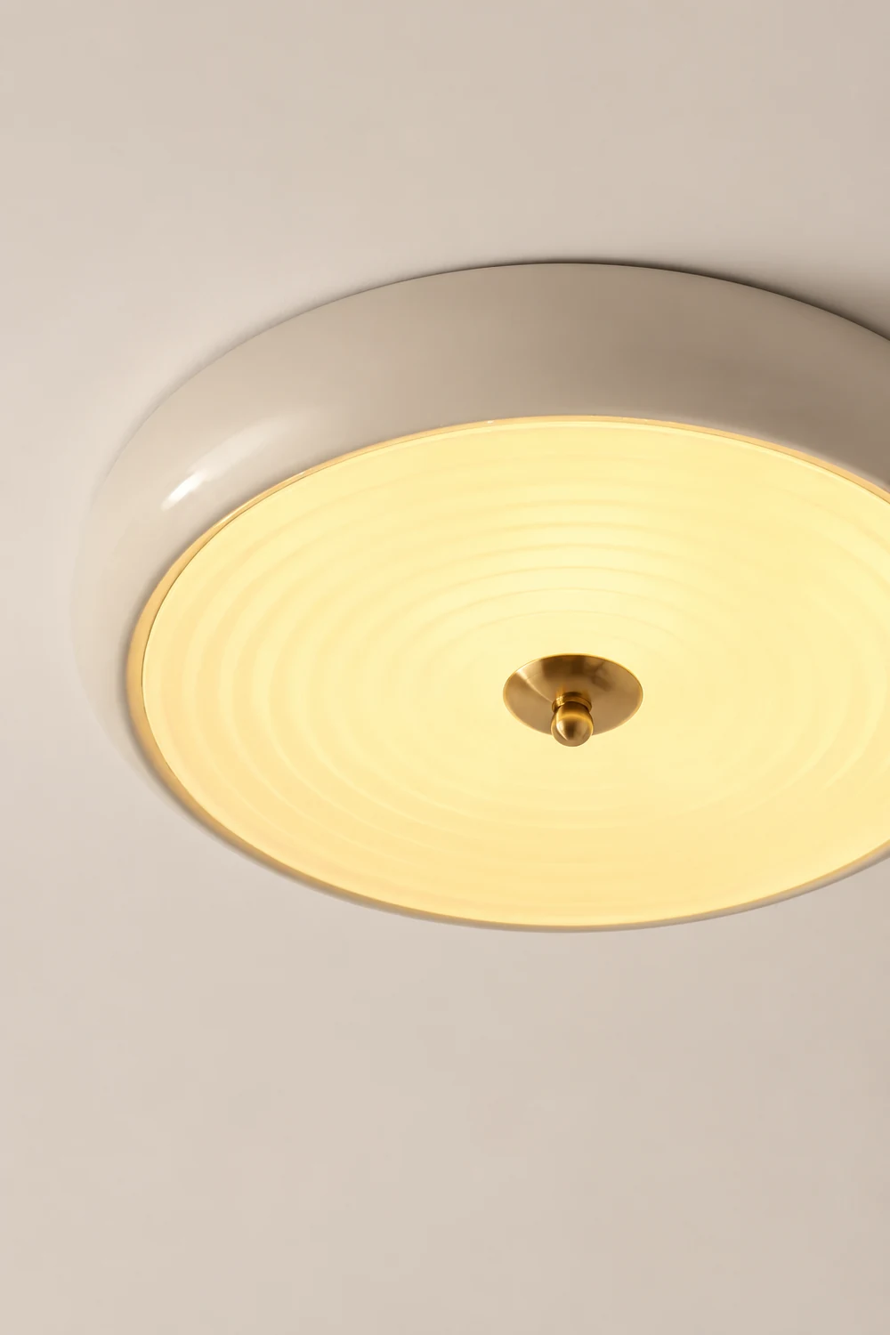 Ripple Cream Ceiling Lamp - Lumpaz
