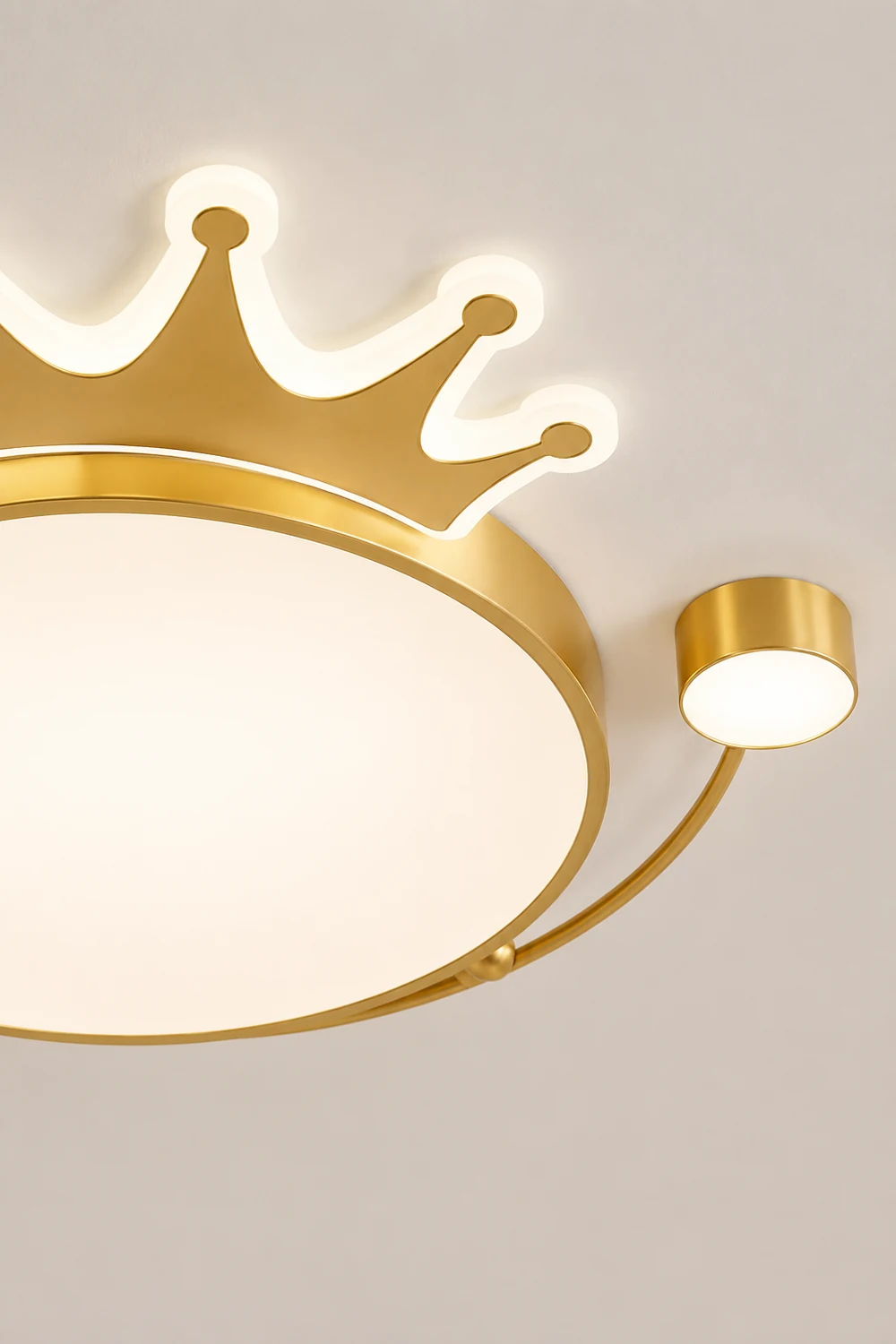 Crown Ceiling Light - Lumpaz