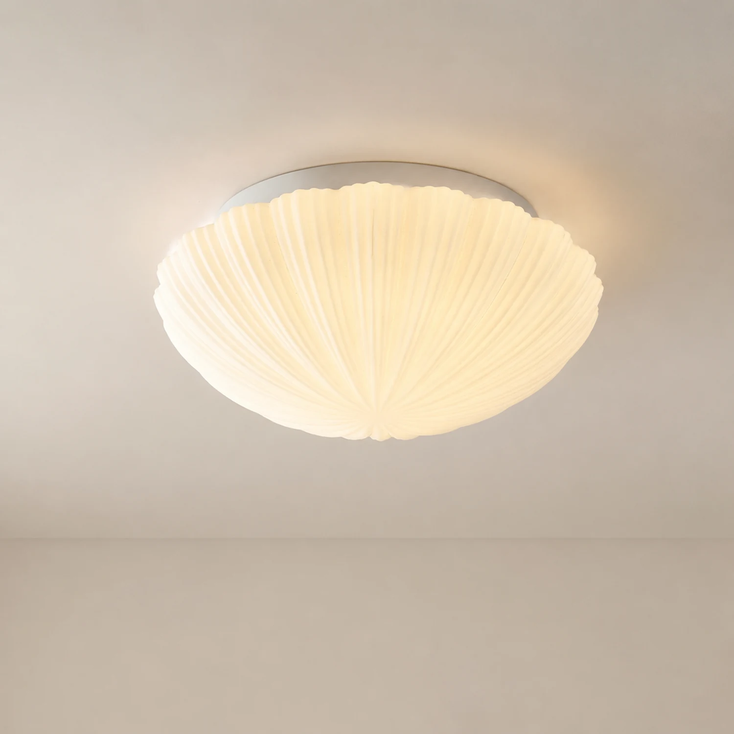 Devan Seashell Ceiling Lamp - Lumpaz