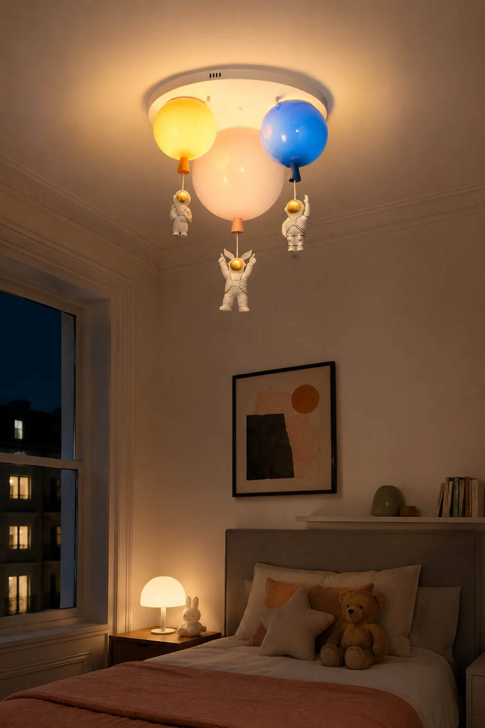 Astronaut Glossy Balloon Ceiling Lamp - Lumpaz
