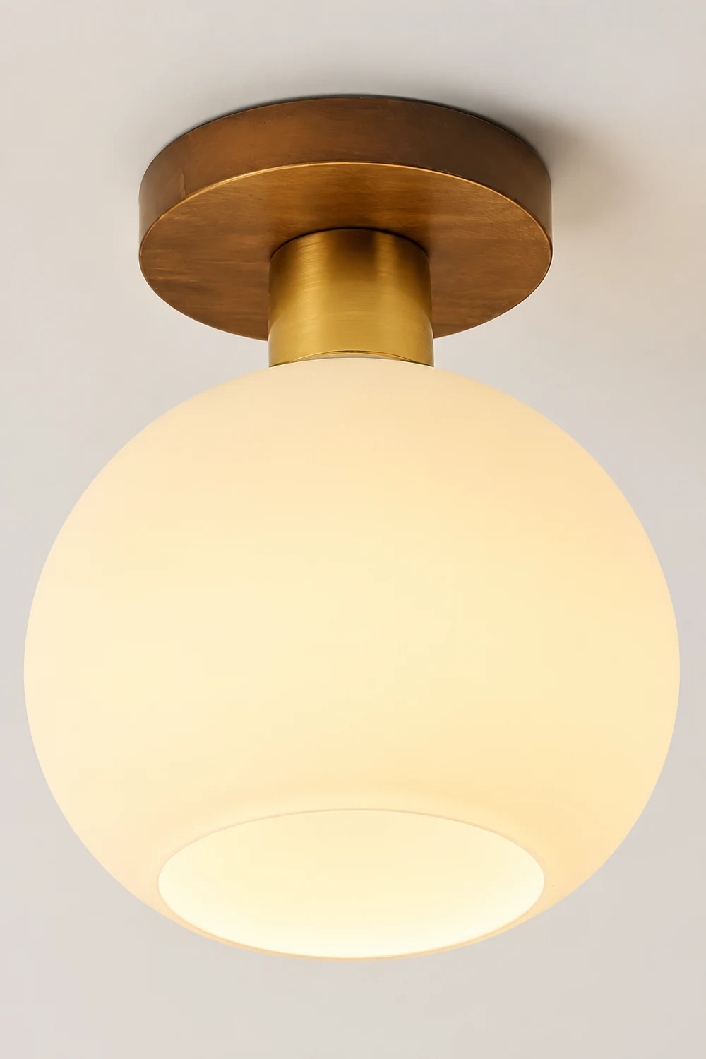 White Shell Ceiling Lamp - Lumpaz