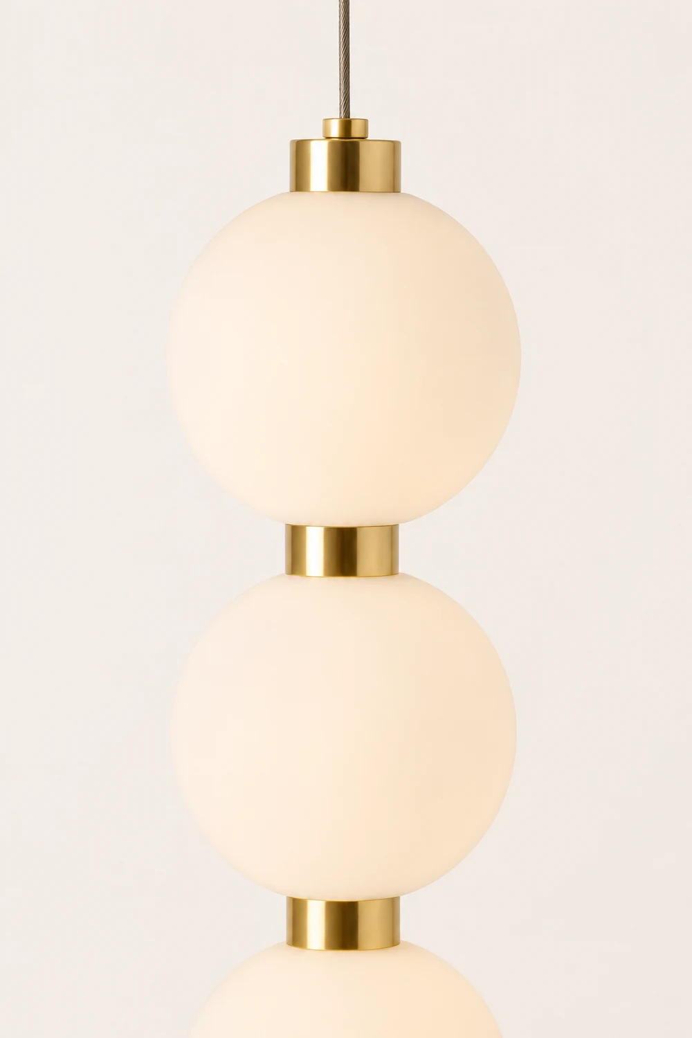 Acrylic Pearl Necklace Chandelier - Lumpaz