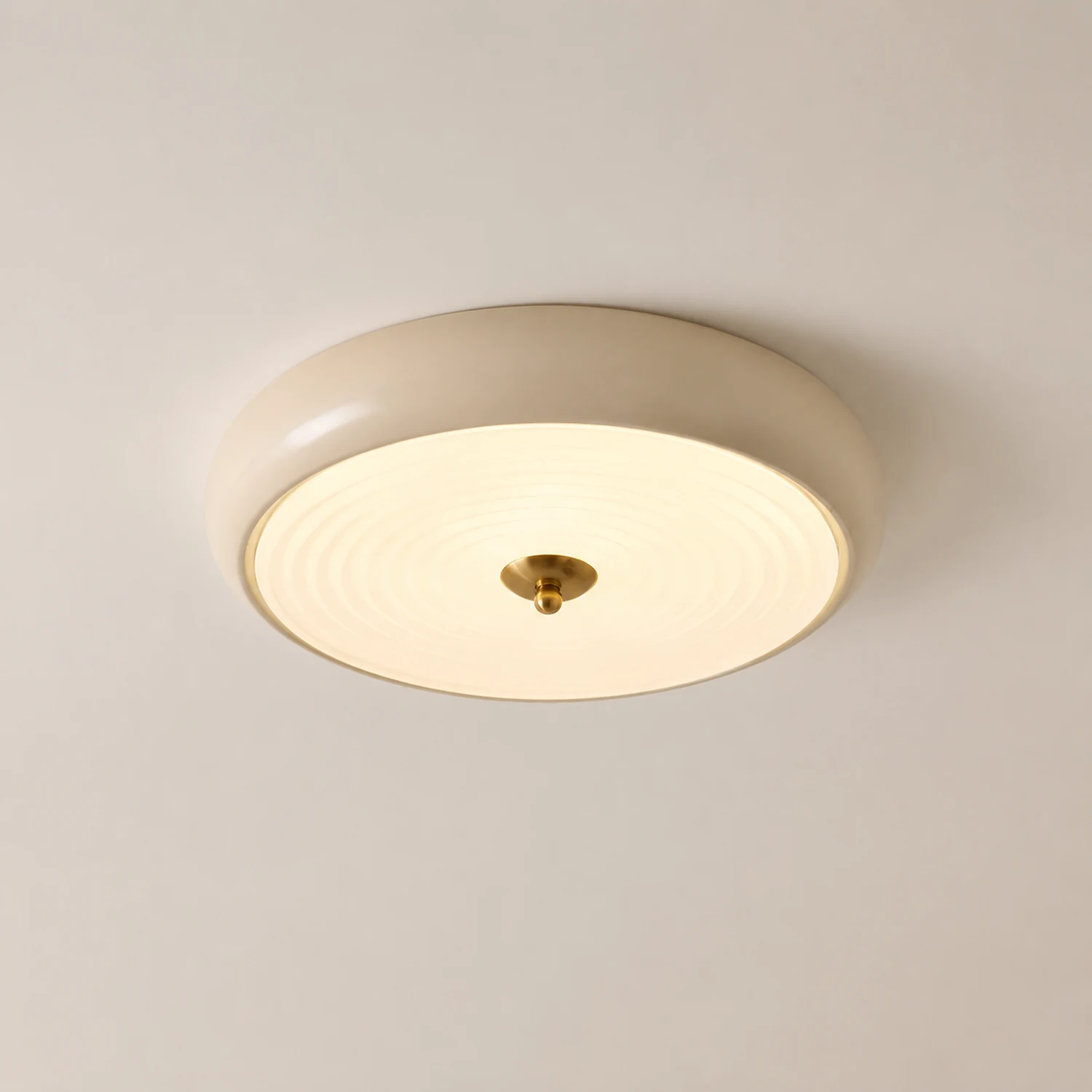 Ripple Cream Ceiling Lamp - Lumpaz