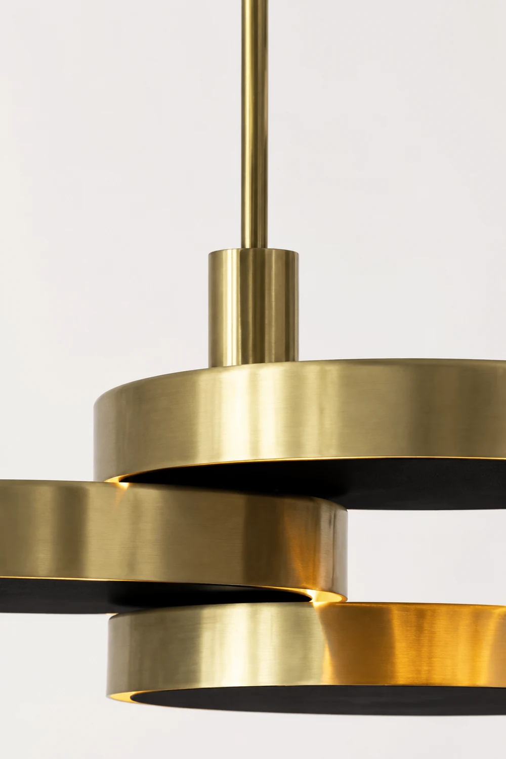 Triarc Pendant Light - Lumpaz