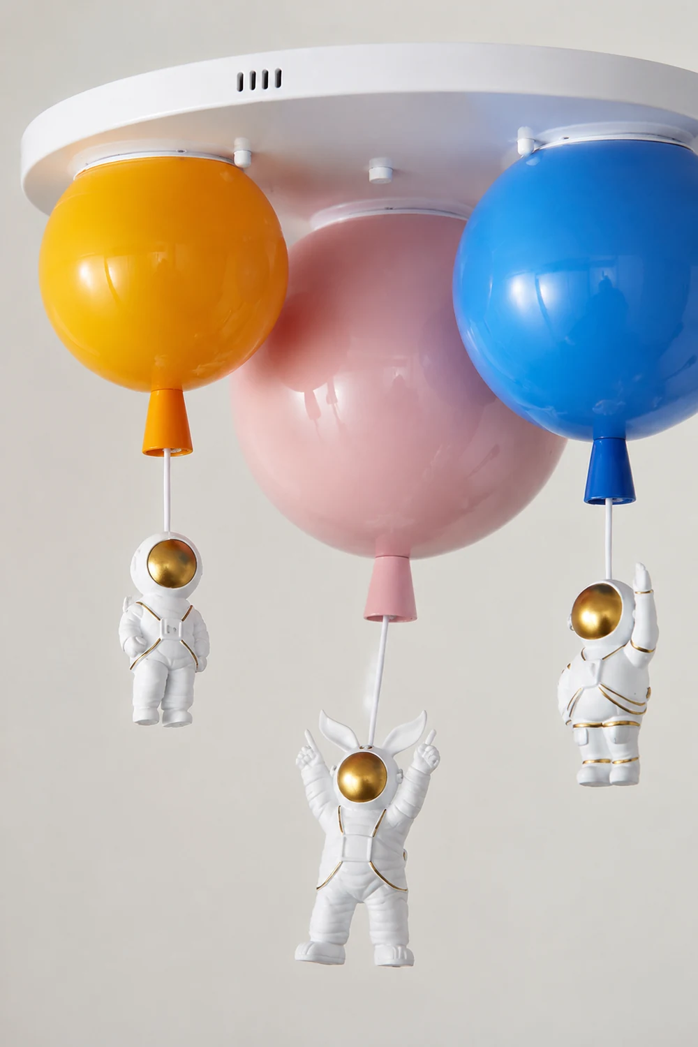 Astronaut Glossy Balloon Ceiling Lamp - Lumpaz