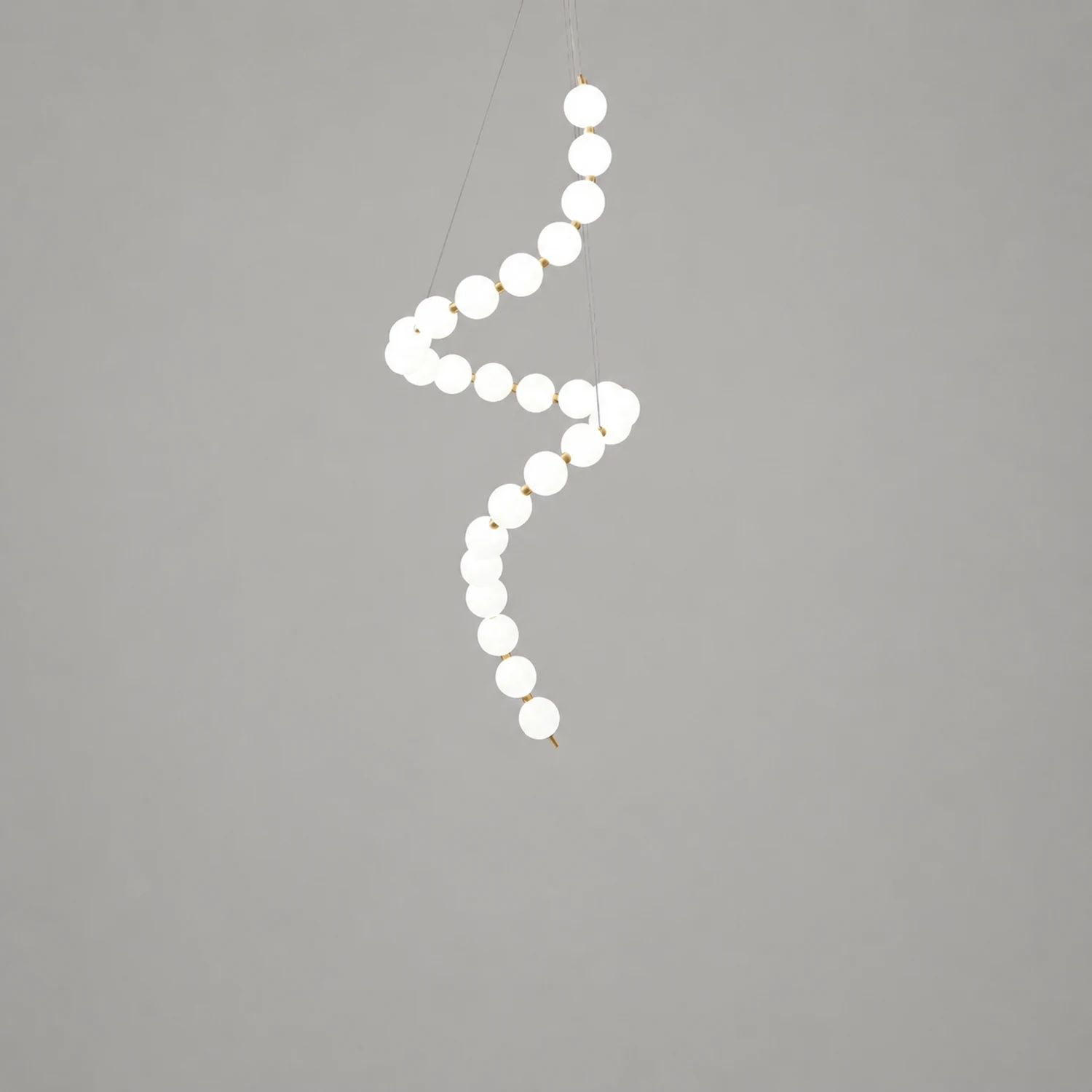 Acrylic Pearl Necklace Chandelier - Lumpaz
