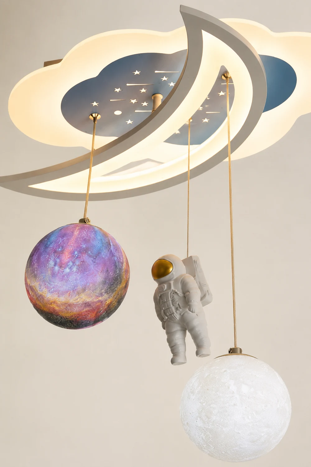 Space Astronaut Star Ceiling Lamp - Lumpaz