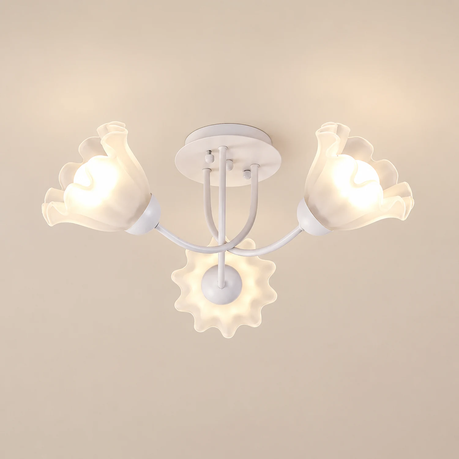 Floral Sculpted Ceiling Lamp - Lumpaz