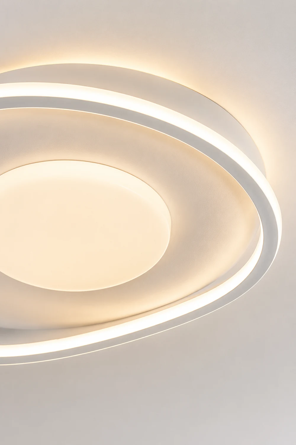 Minimalist Geometry LED Ceiling Light - Lumpaz