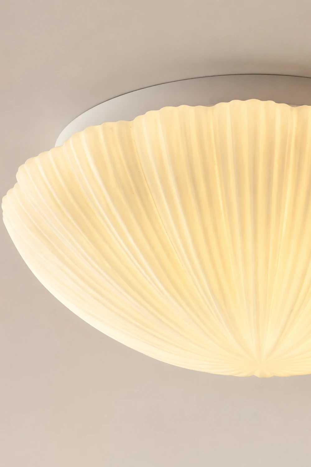 Devan Seashell Ceiling Lamp - Lumpaz
