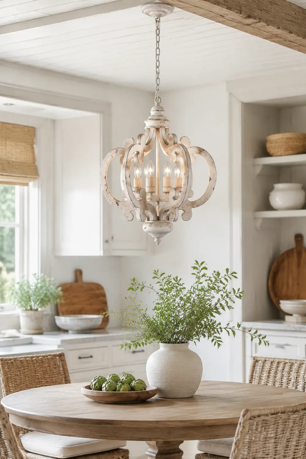 Antique White Style Chandelier - Lumpaz