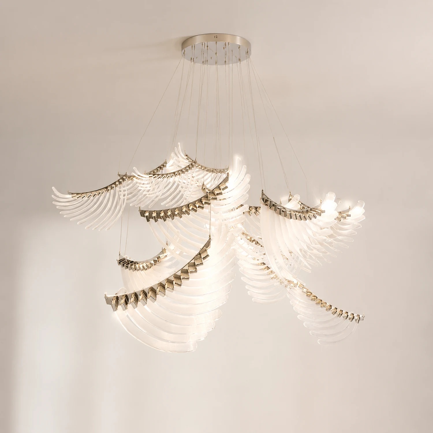 Tiered Palmette Chandelier - Lumpaz