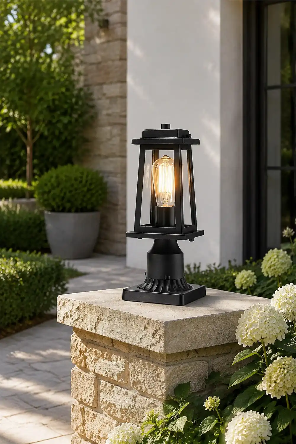 Outdoor Lantern Post Lights - Lumpaz