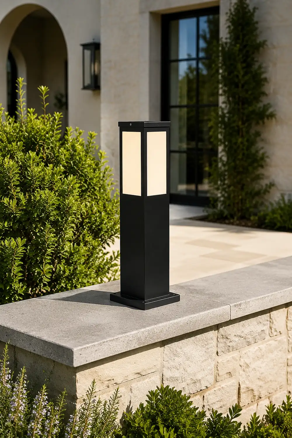 Kuzco Bollard Garden Light - Lumpaz