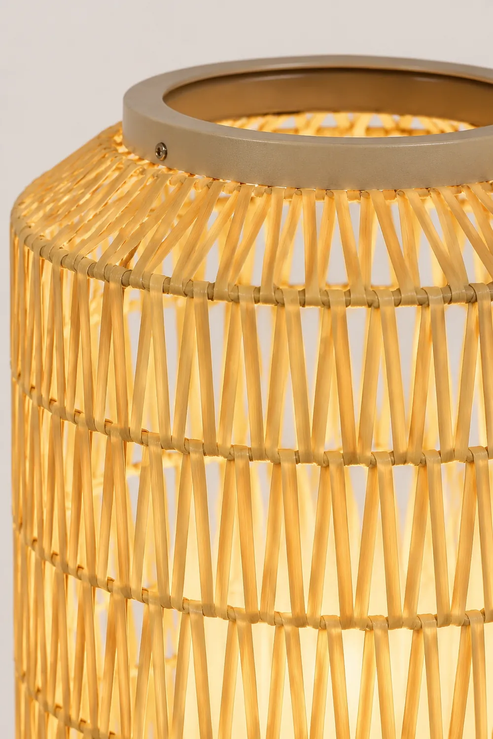 Woven Rattan Outdoor Lamp - Lumpaz