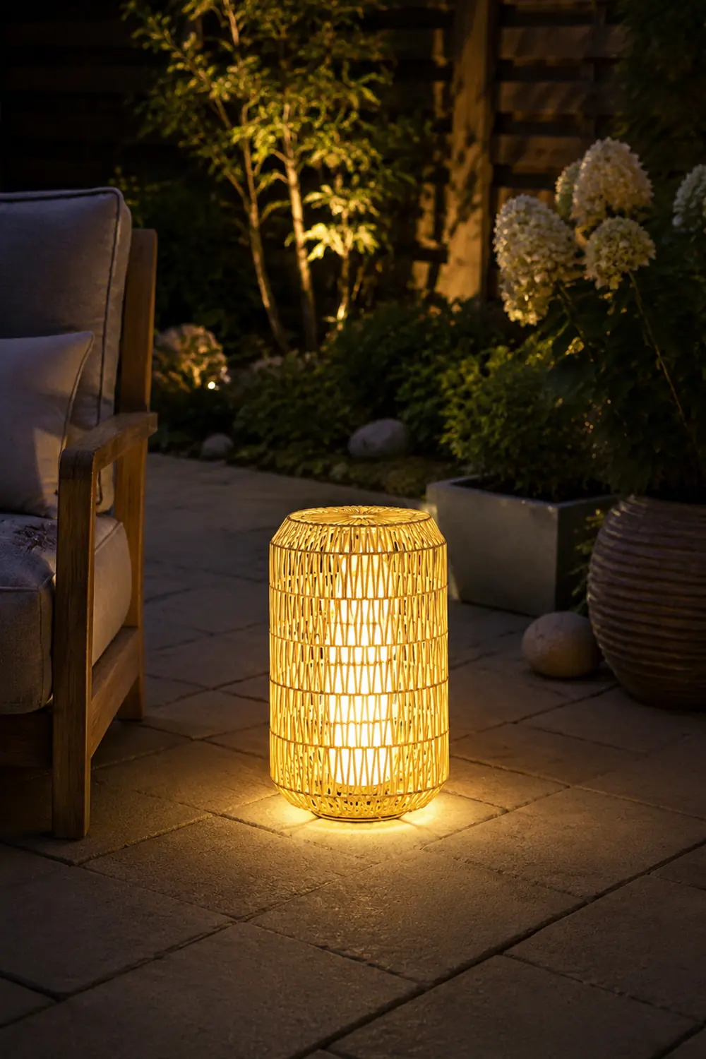 Woven Rattan Outdoor Lamp - Lumpaz