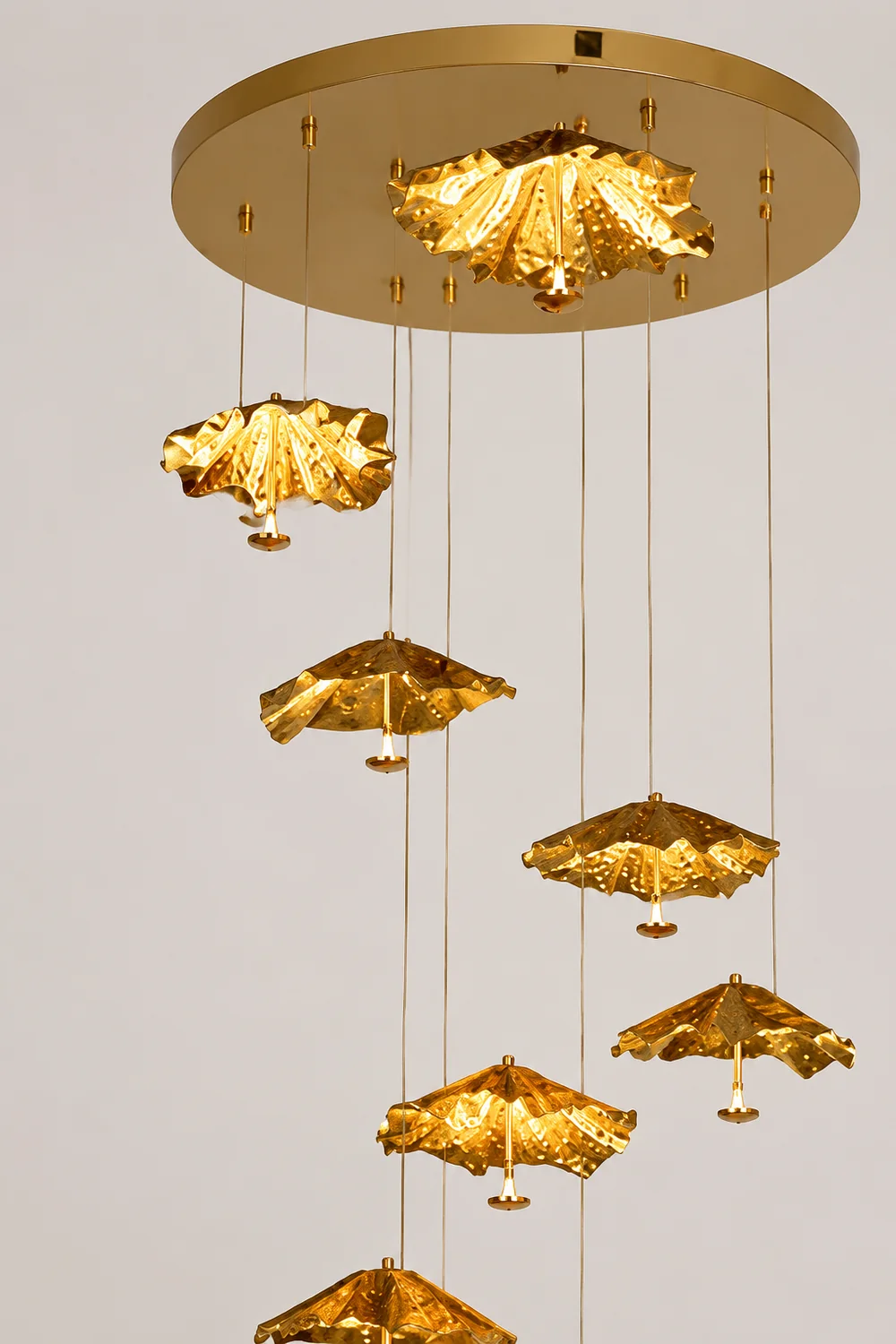 Livra Leaf Chandelier - Lumpaz