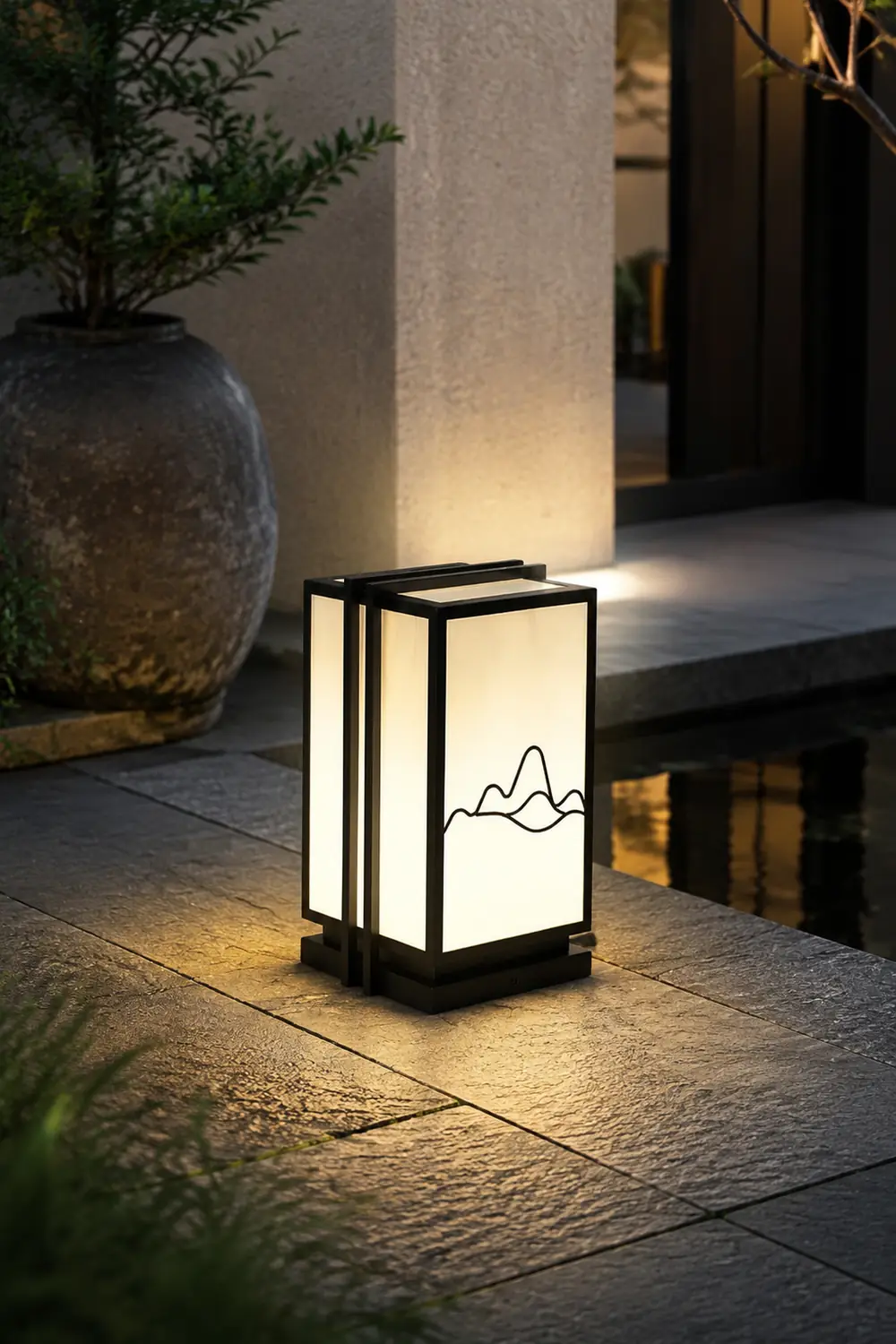 Mountain Outdoor Post Light - Lumpaz