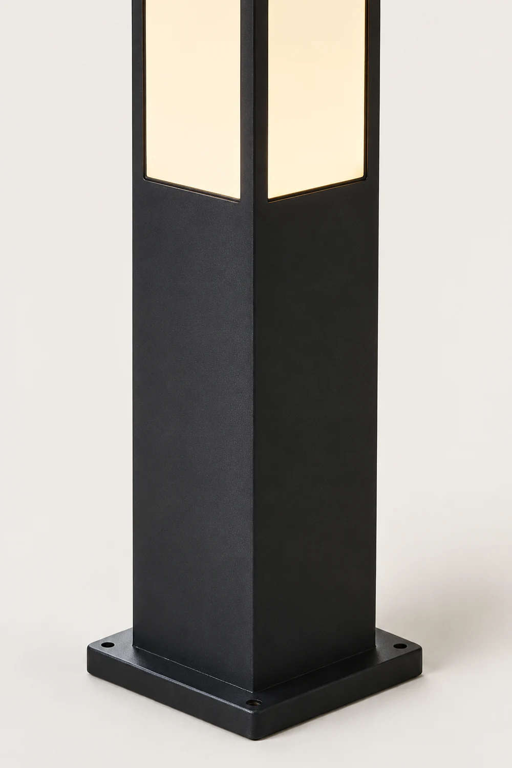 Kuzco Bollard Garden Light - Lumpaz