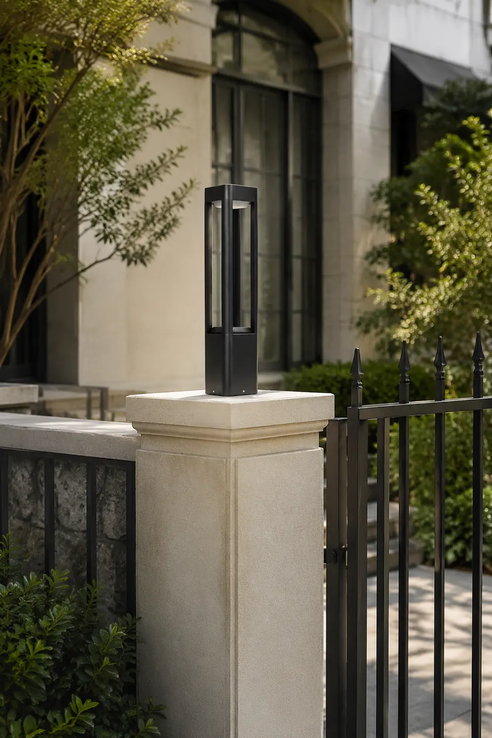 Rectangular Column Garden Light - Lumpaz