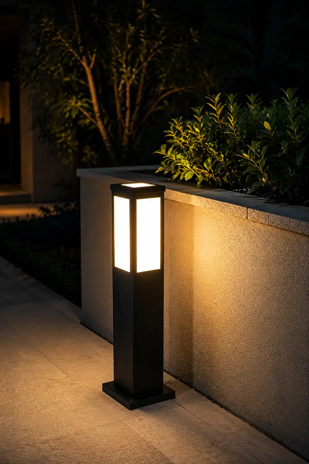 Kuzco Bollard Garden Light - Lumpaz