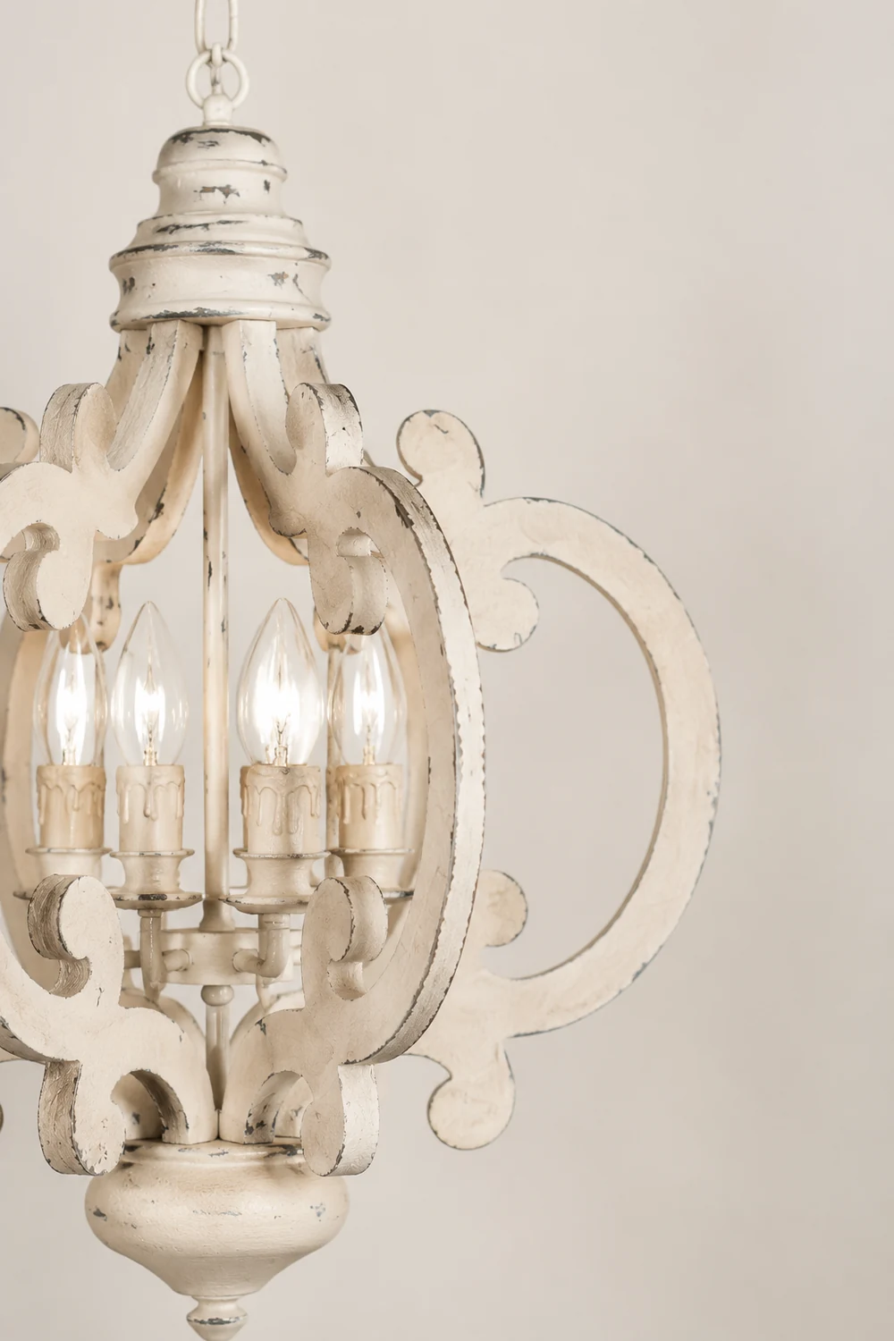 Antique White Style Chandelier - Lumpaz