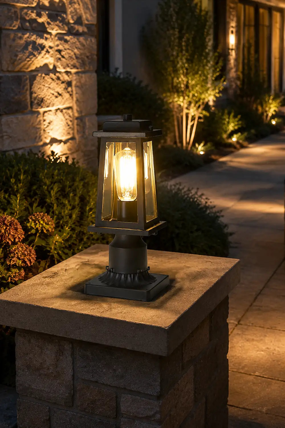 Outdoor Lantern Post Lights - Lumpaz
