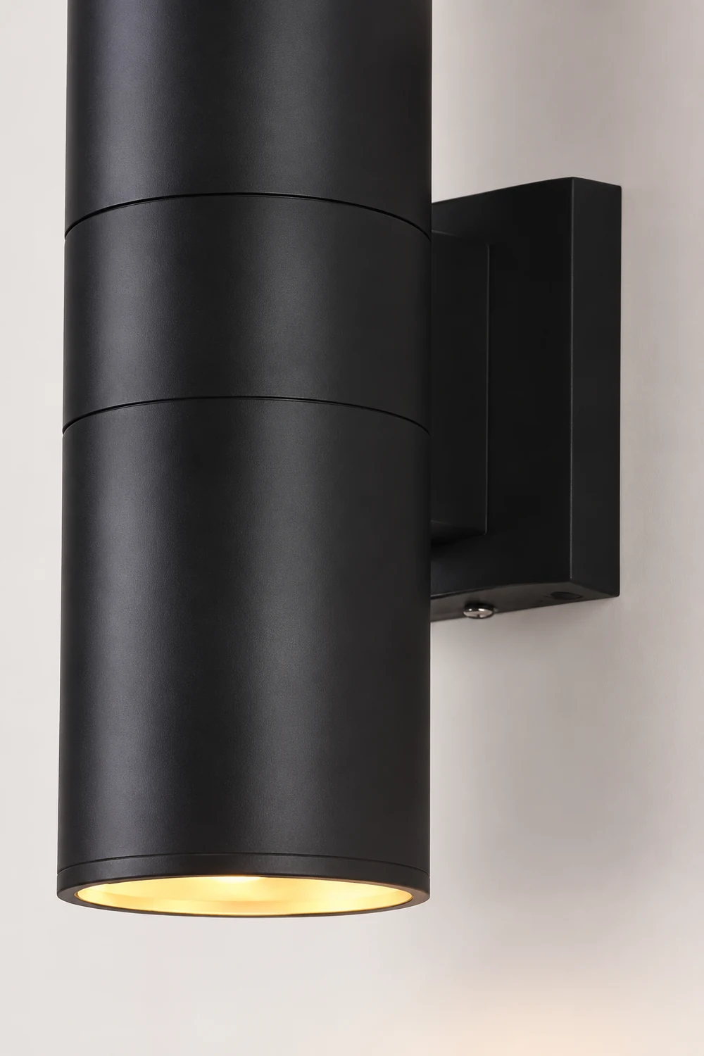 Cylindrical Outdoor Wall Light - Lumpaz