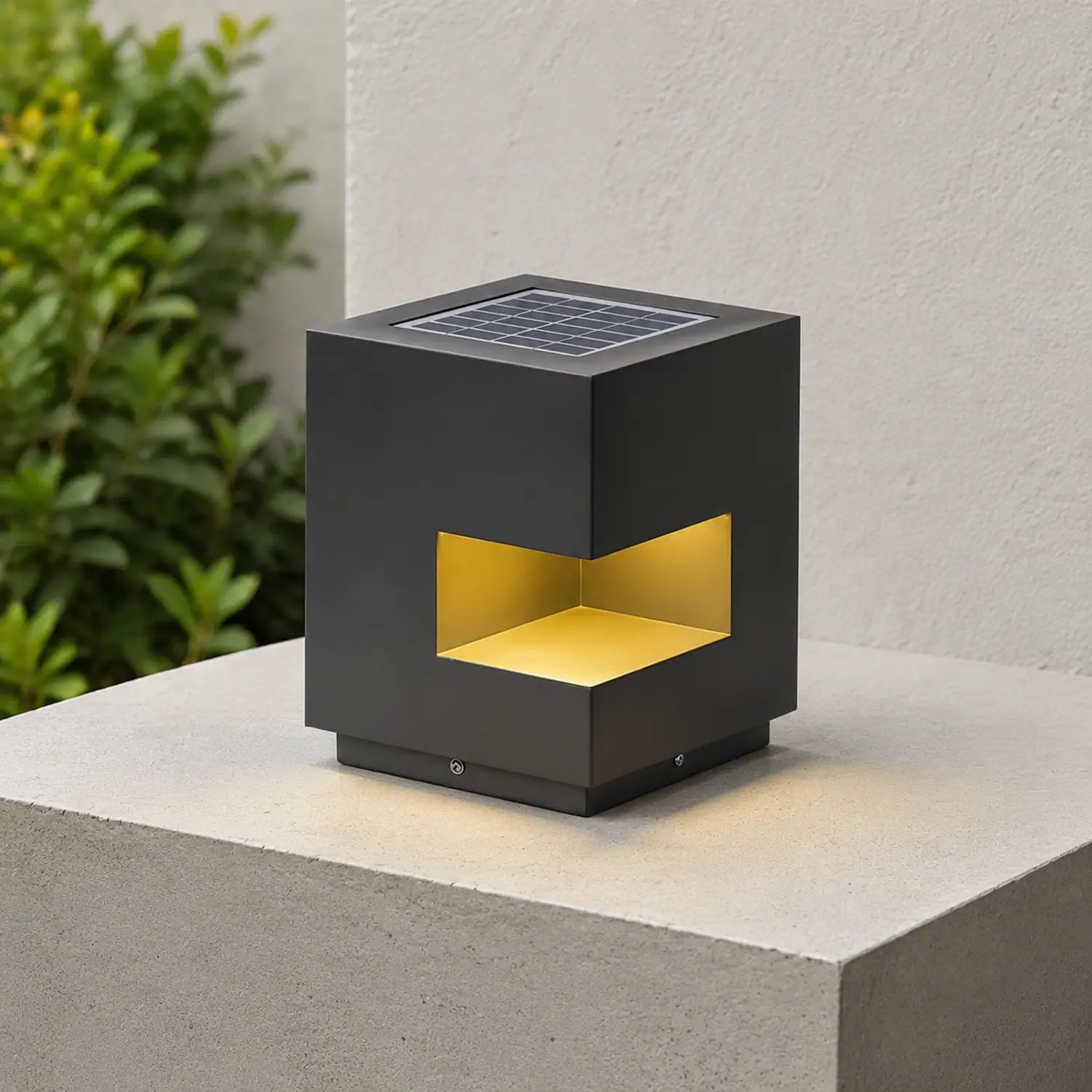 Regular Cube Solar Power Post Light - Lumpaz