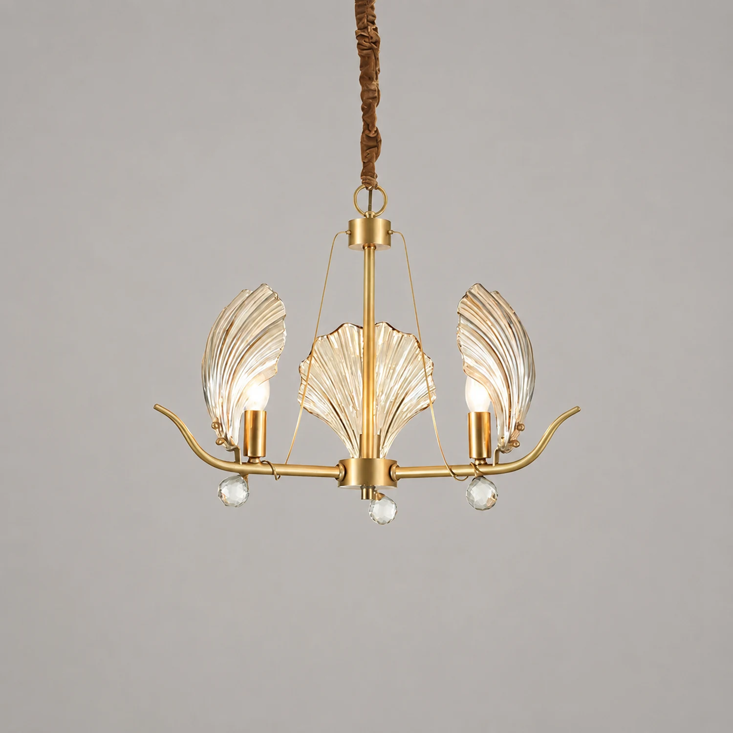 Shell Crystal Chandelier - Lumpaz
