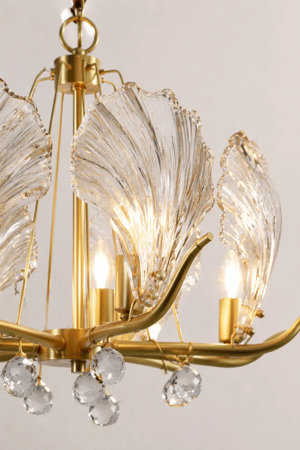 Shell Crystal Chandelier - Lumpaz