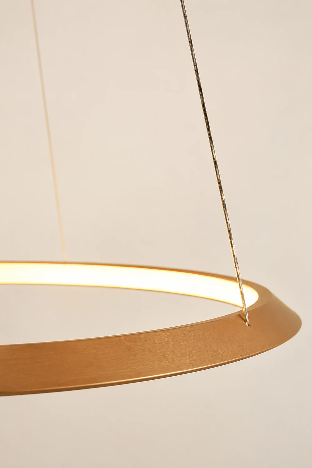 Circular LED Chandelier - Lumpaz