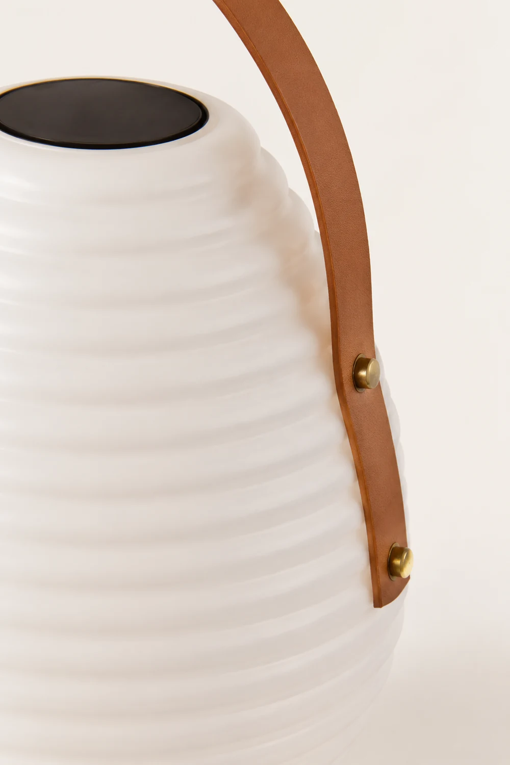 Beehive Solar Lantern Outdoor Lamp - Lumpaz