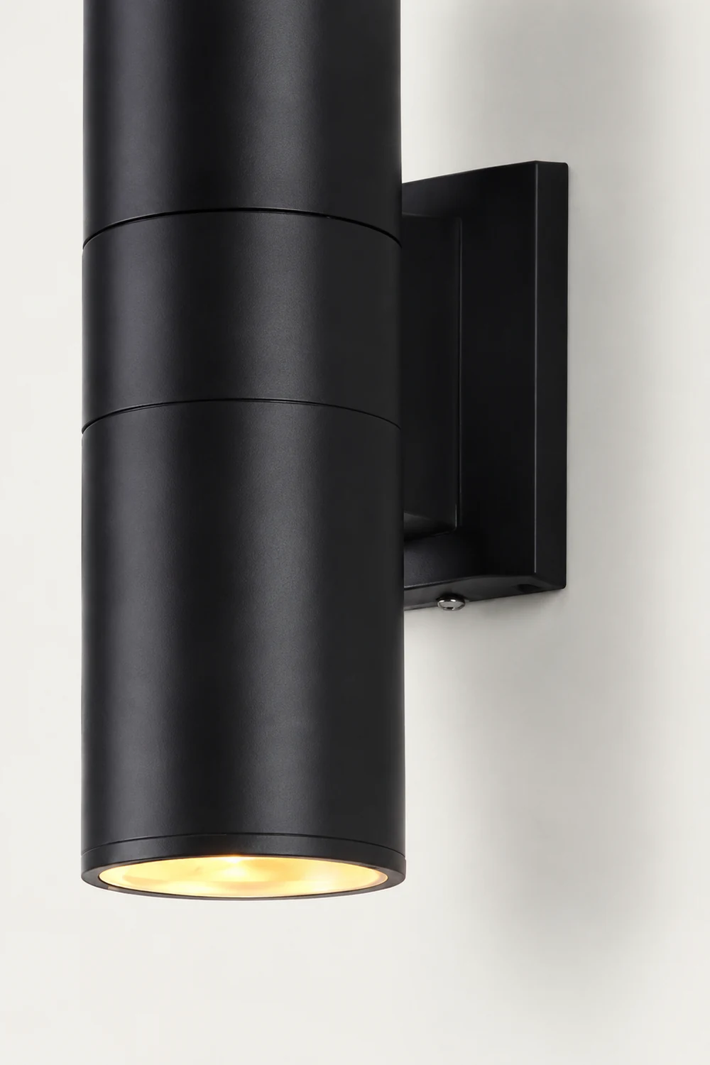 Cylindrical Outdoor Wall Light - Lumpaz